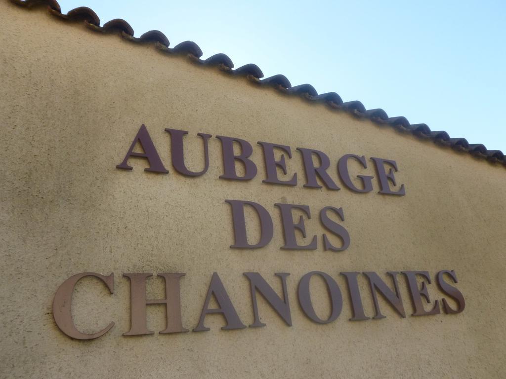 Auberge Des Chanoines Aigueperse (Rhone) Exterior photo